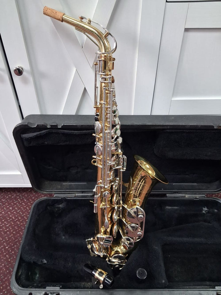 Used Selmer Bundy II Eb Alto Saxophone - With Hardshell Case and Mouthpiece