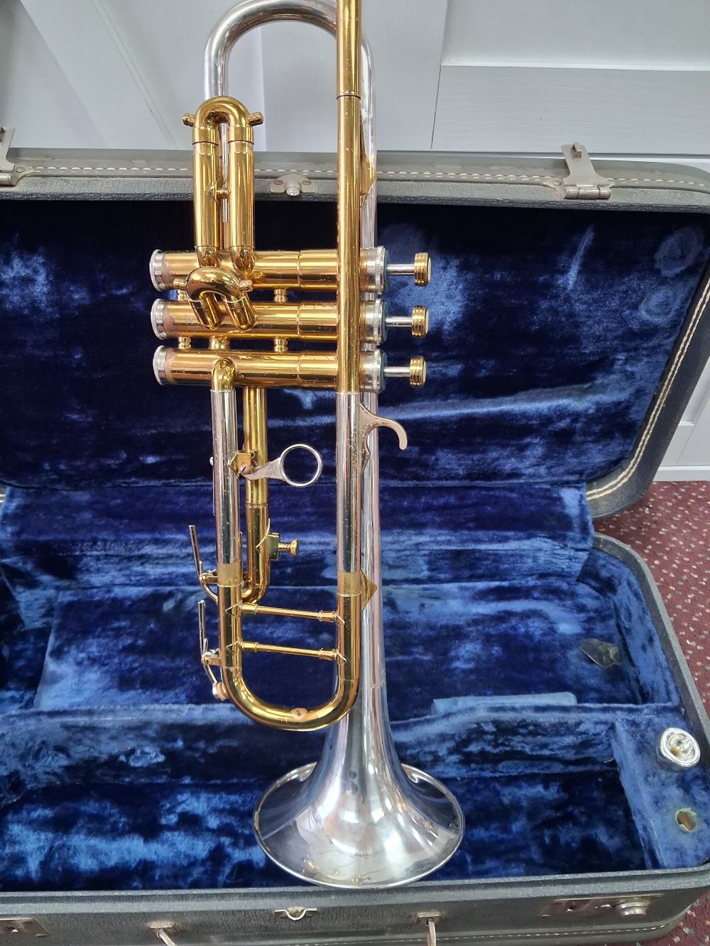 Used Huttl Artist Bb Trumpet - With Hardshell Case and Bach Mouthpiece