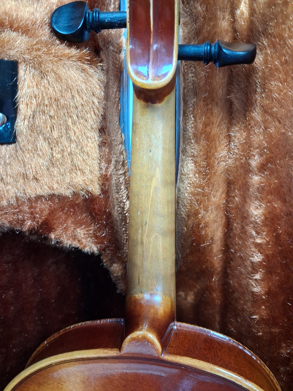 Used Kessler Copy of a Strad Full-size Violin - With Case and Bow — Detail 2