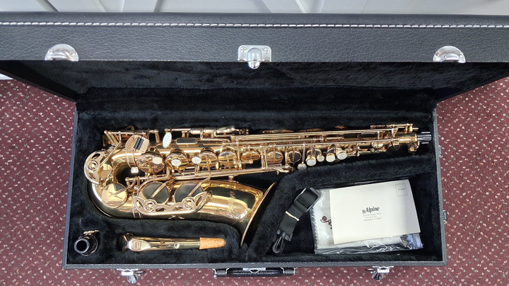 Used Alpine Model 6 Student Eb Alto Saxophone - With Case and Mouthpiece