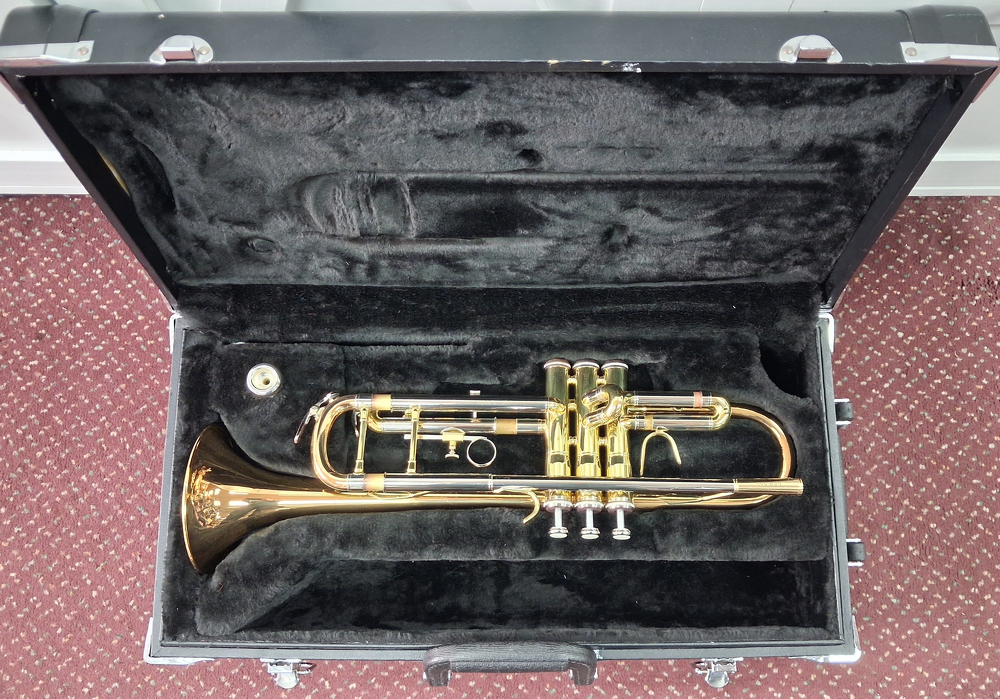 Used Jupiter CEB-660 Bb Student Trumpet - With Hardshell Case and 7C Mouthpiece