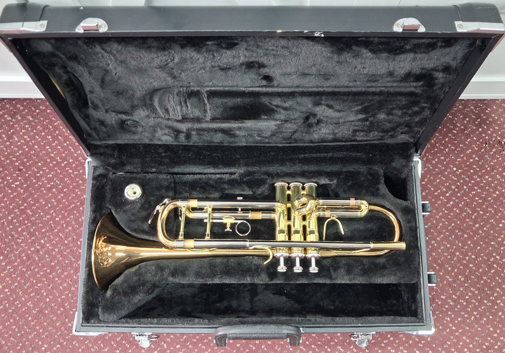 Used Jupiter CEB-660 Bb Student Trumpet - With Hardshell Case and 7C Mouthpiece