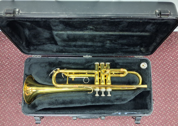 Used King Model 600 Bb Trumpet - With Hardshell Case and Mouthpiece