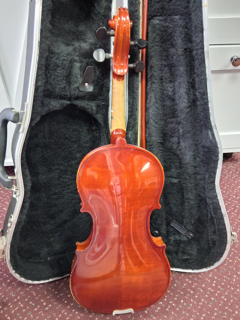 Used Otto Bruckner Model 400124 1/2 Size Student Violin - With Case and Bow — back view