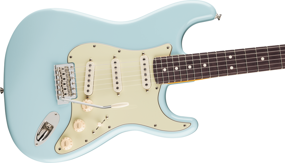 Fender 'Limited Edition' American Professional Classic Stratocaster - Daphne Blue — Three quarter front 2