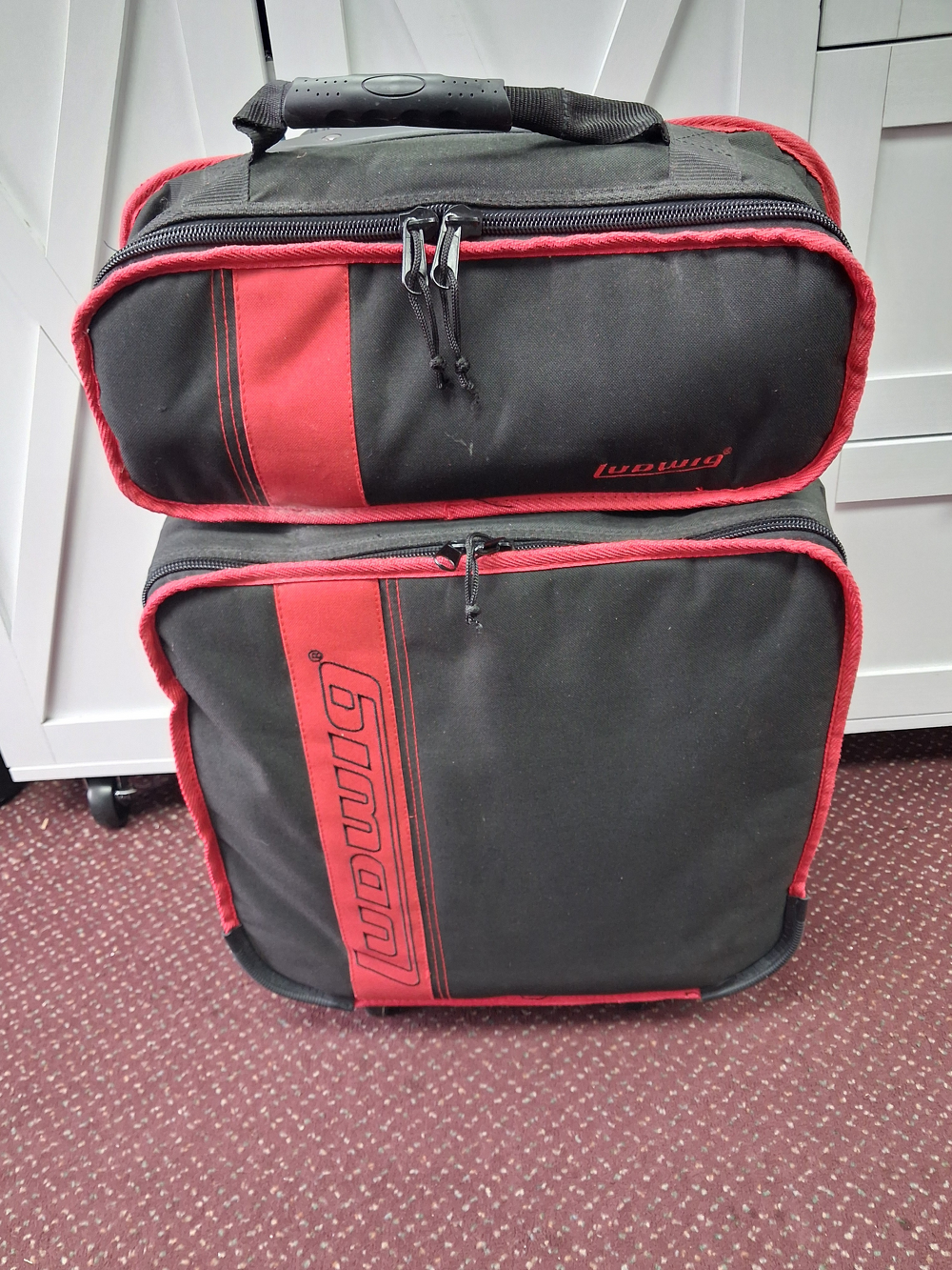 Used Ludwig LM2477RBR Snare Drum Kit - With Rolling Case