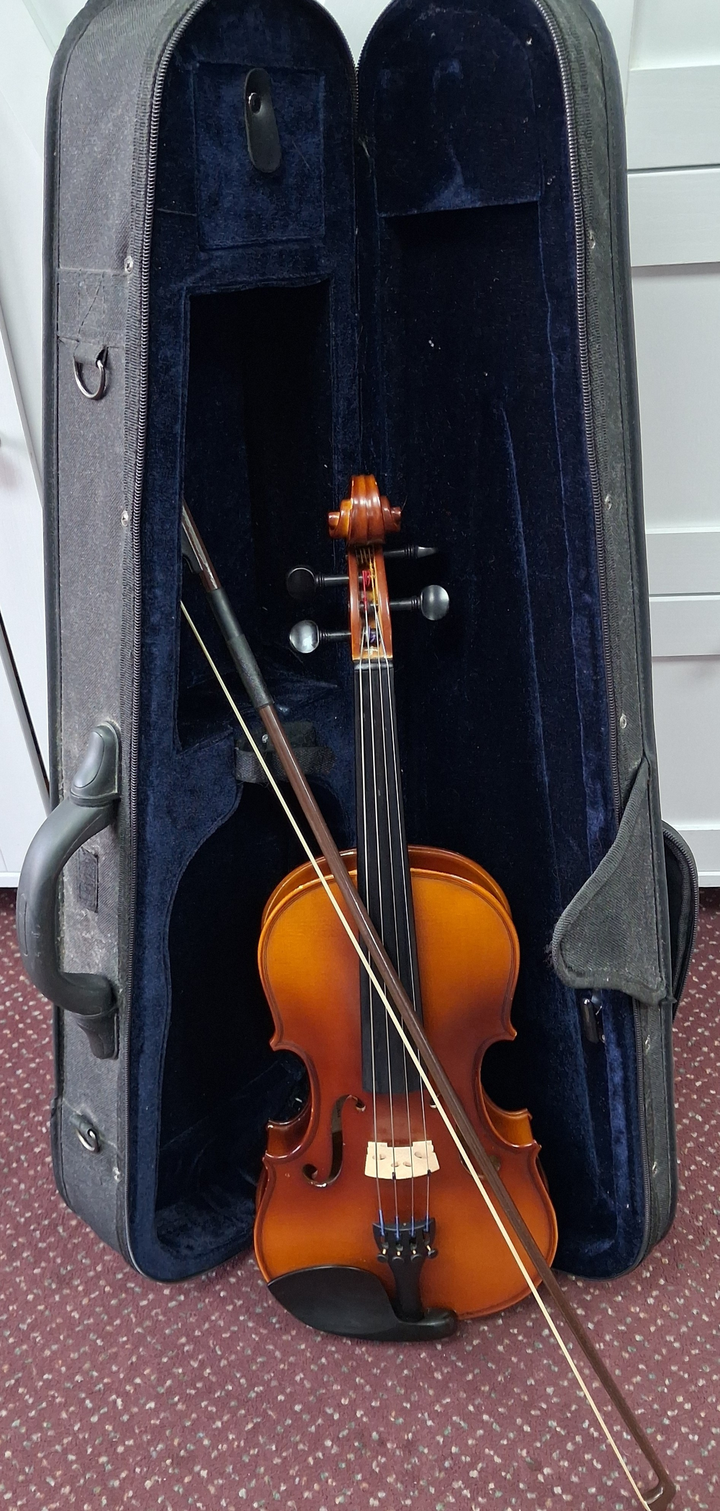Used Knilling Model 112VA4 14" Viola - With Case and Bow — Front 1