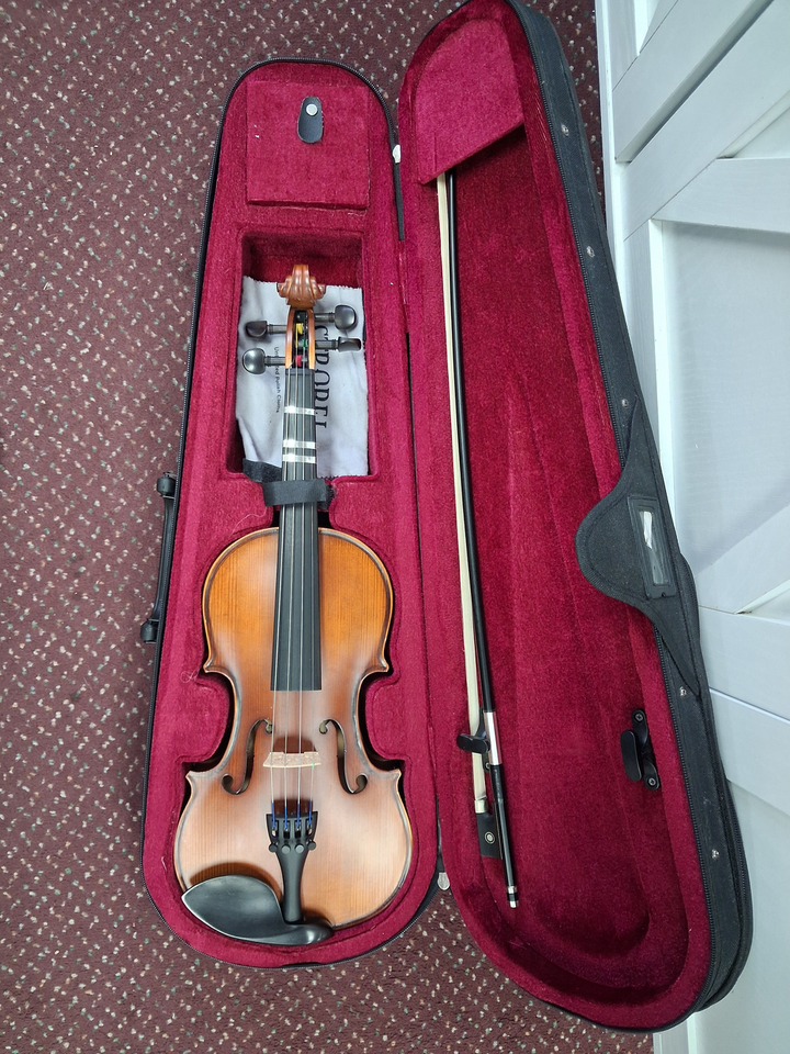 Used Oldenburg OL99VN12 1/2 Violin - With Case and Bow — Front 3