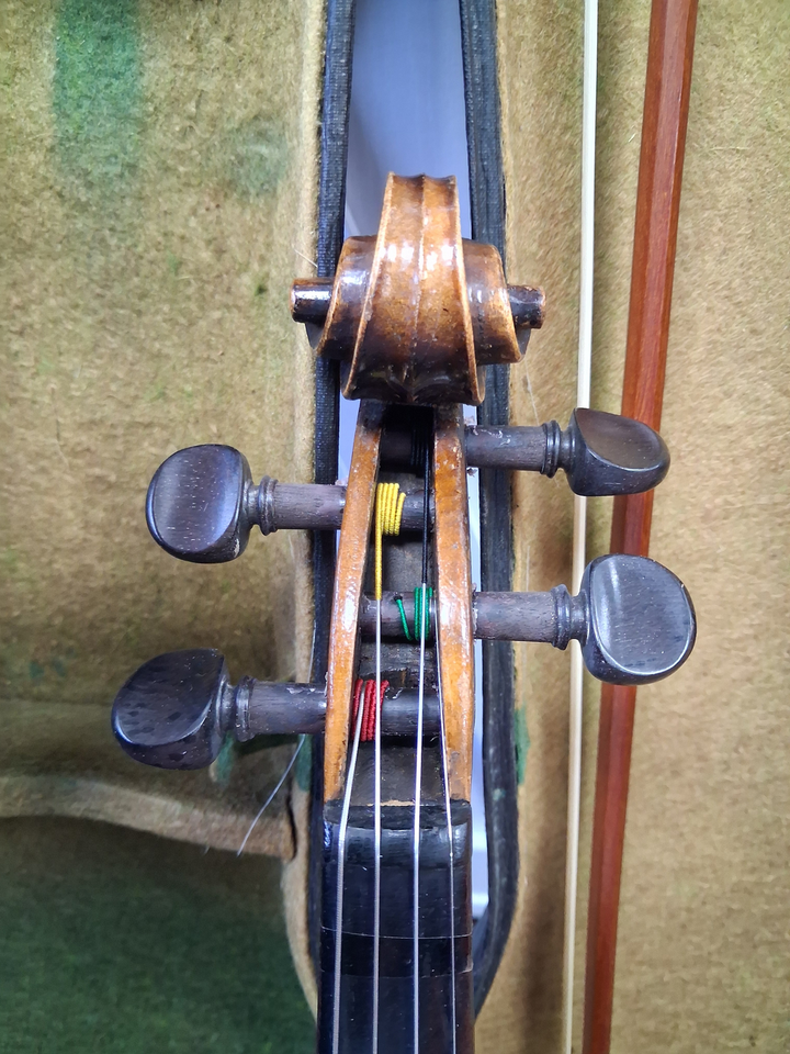 Used German Made Copy of a Strad Full Size Violin - With Case and Bow headstock