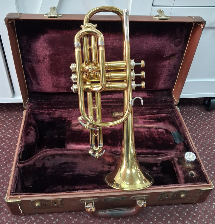 Used Martin Imperial Brass Bb Cornet - With Original Case and Mouthpiece — Front 1