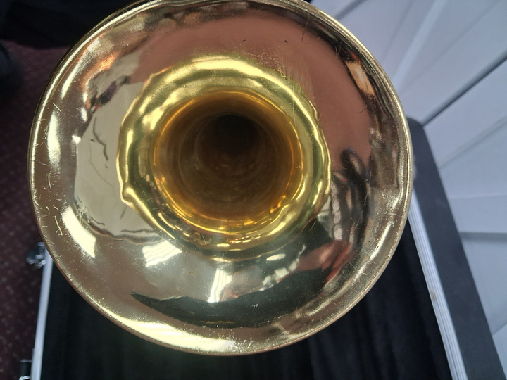 Used Bundy Bundy III Student Bb Trumpet - With Hardshell Case and Mouthpiece — Detail 5