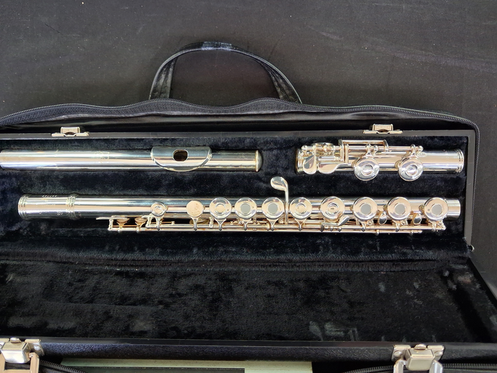 Used Gemeinhardt 3S Open-Hole Flute - With Hardshell Case — Front 2