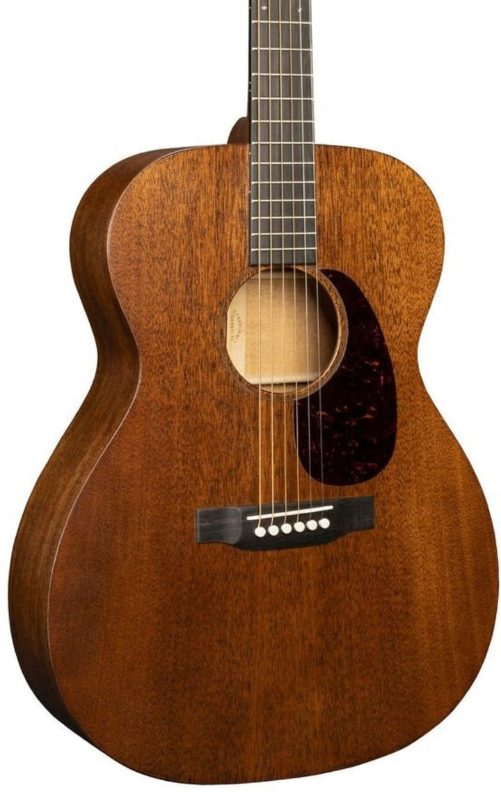 Martin 00017 'Standard Series' Acoustic Guitar - Dark Mahogany