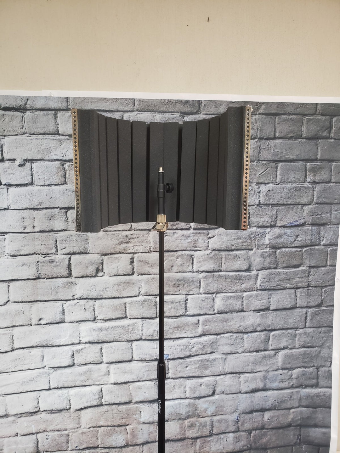 Proformance PS70 Acoustic Vocal Foam Shield