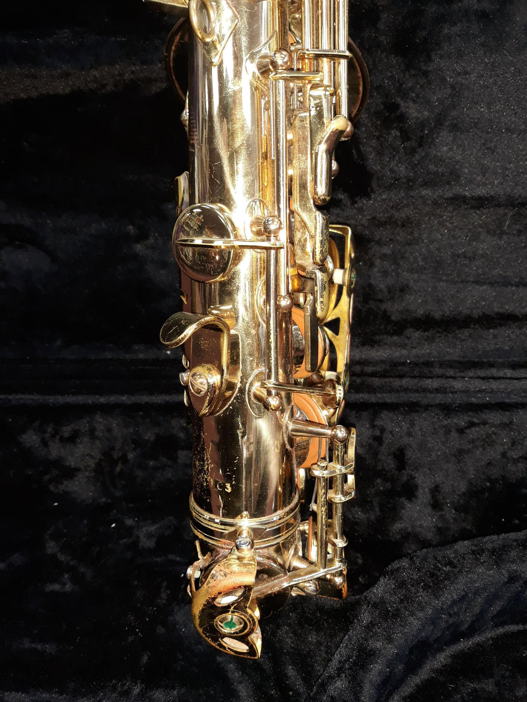 Used Antigua Winds Eb Alto Saxophone - Yellow Brass