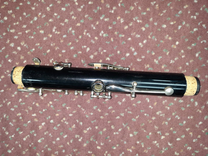 Used Vito Bb ABS Resin Clarinet - With Case and Mouthpiece. 7