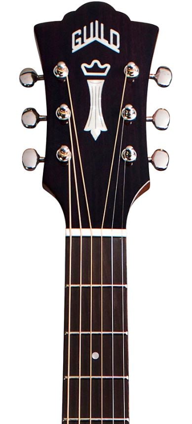 Guild OM-140CE (Natural Gloss) - With Gig-bag 2