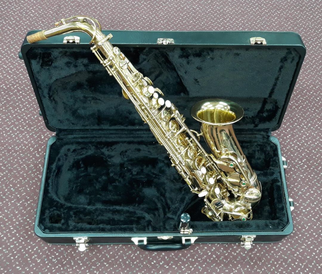 Used Antigua Winds Eb Alto Saxophone - Yellow Brass
