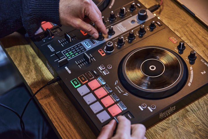 Hercules DJControl Inpulse 300 MK2 Controller 5