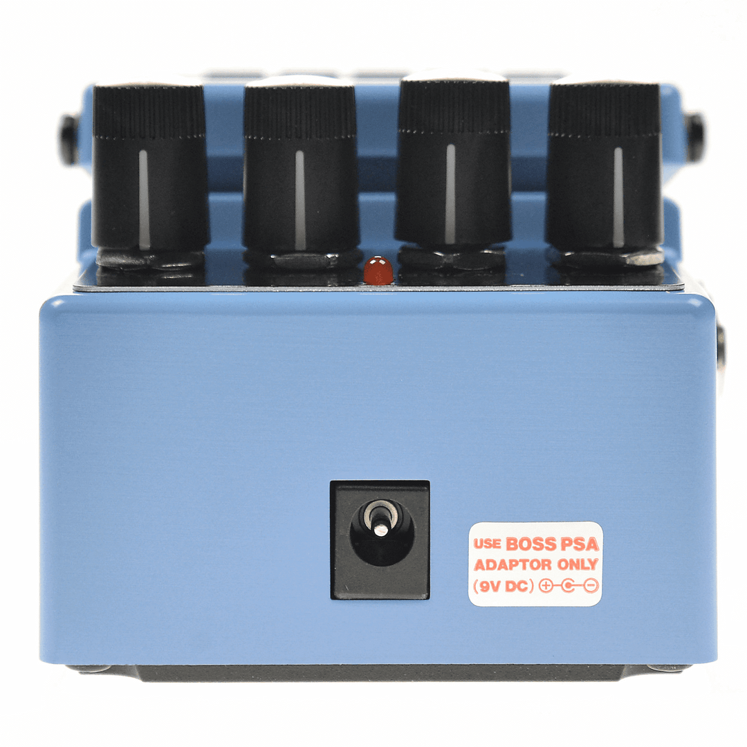Boss CEB3 Bass Chorus Pedal 4