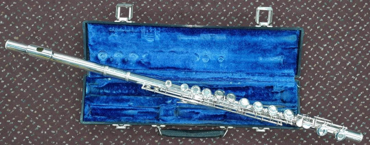 Used Gemeinhardt Model 2SP Student Flute - With Case and Cleaning Rod