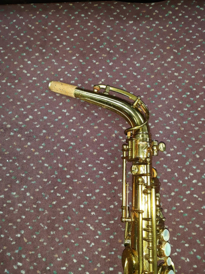 Used Buescher Aristocrat Big "B" Series II Brass Lacquer Alto Saxophone
