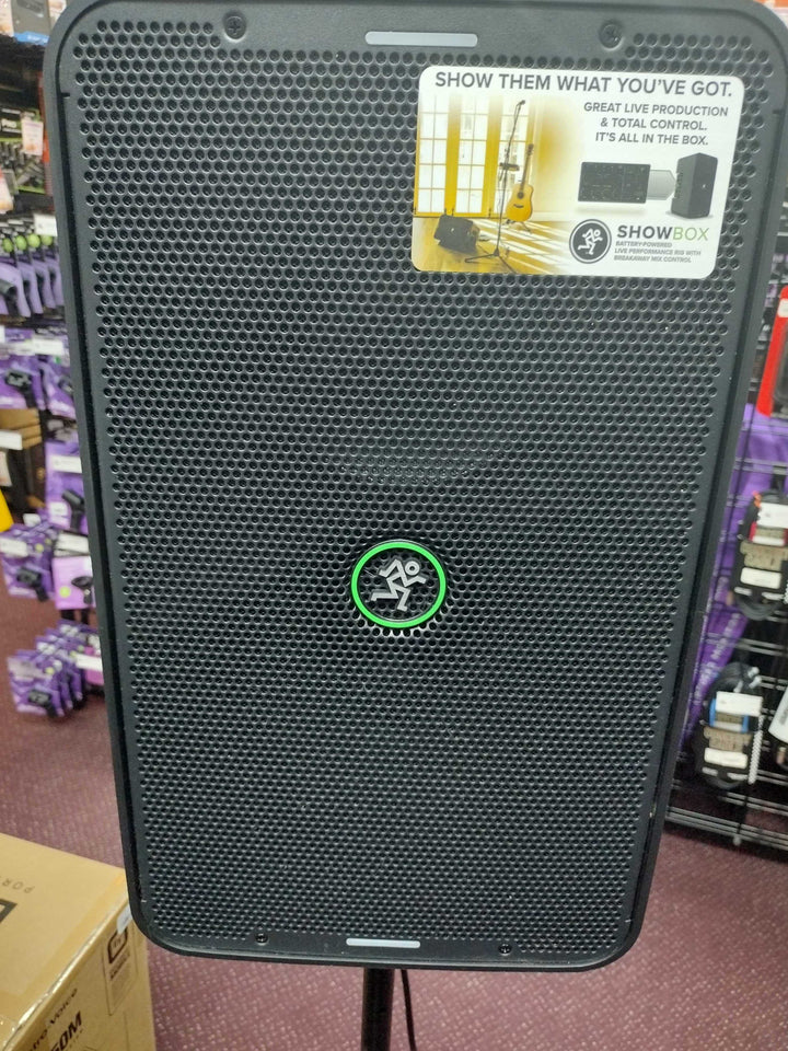 Mackie ShowBox Battery Powered All-In-One Performance Rig - With Breakaway Mix Control (B-Stock)