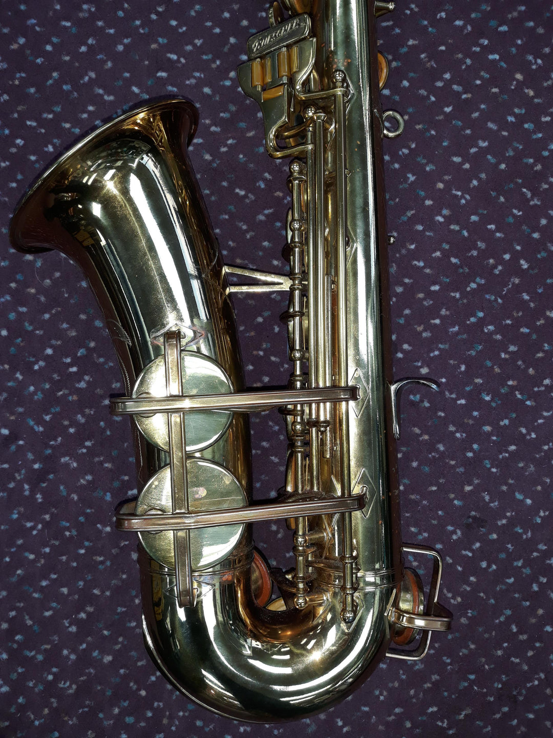 Used Buescher Aristocrat Big "B" Series II Brass Lacquer Alto Saxophone