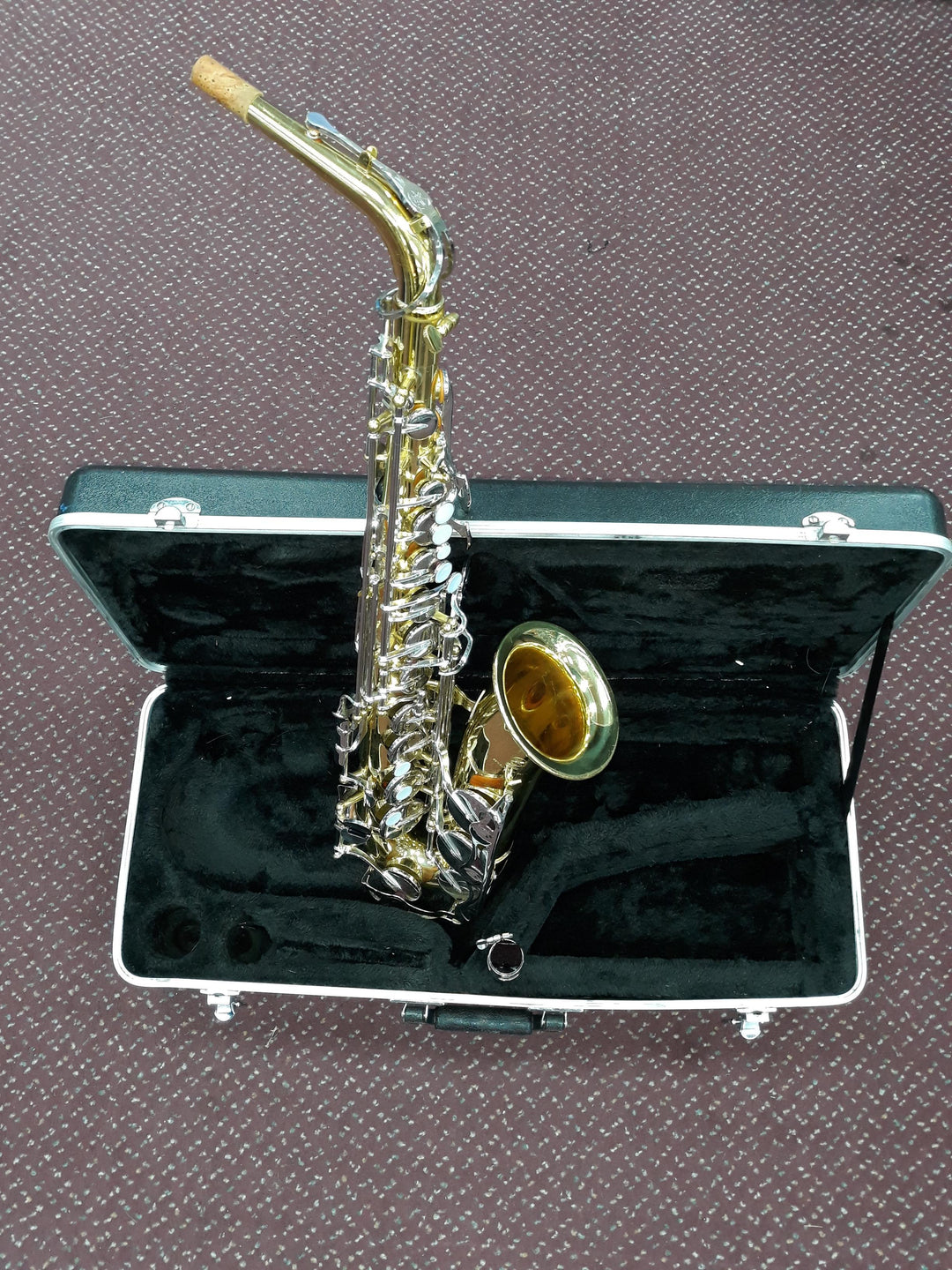 Used Yamaha Entry Level Eb Alto Saxophone - Yellow Brass