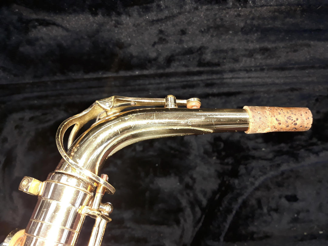 Used Antigua Winds Eb Alto Saxophone - Yellow Brass