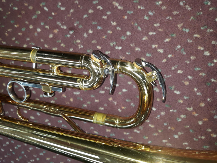 Used Yamaha YTR-200ADII Bb Student Trumpet - With Case and Mouthpiece