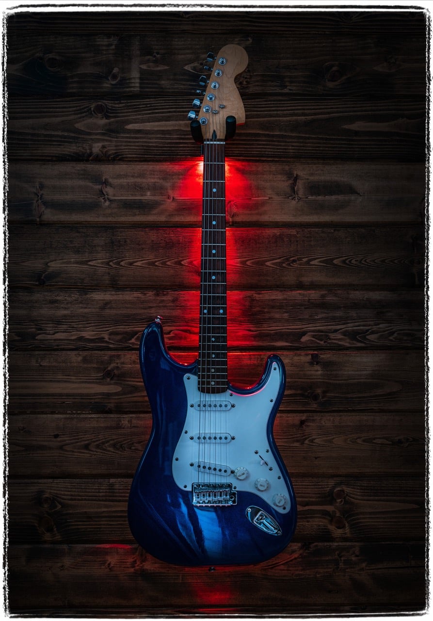 MuzicLight MZW102 Guitar Wall Hanger | Backlit - Red 3