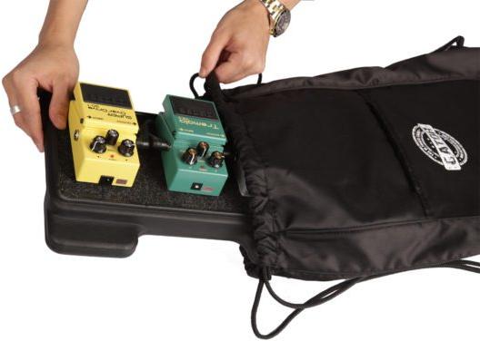 Gator G-MINI BONE Mini Bone Pedalboard w/Carry Bag