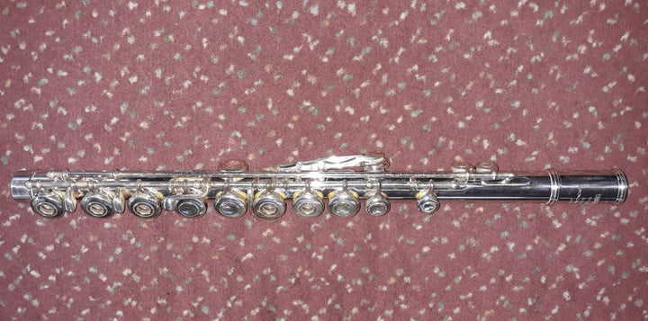 Used Yamaha YFL-481 Open Hole Flute - Sterling Silver With B-Foot