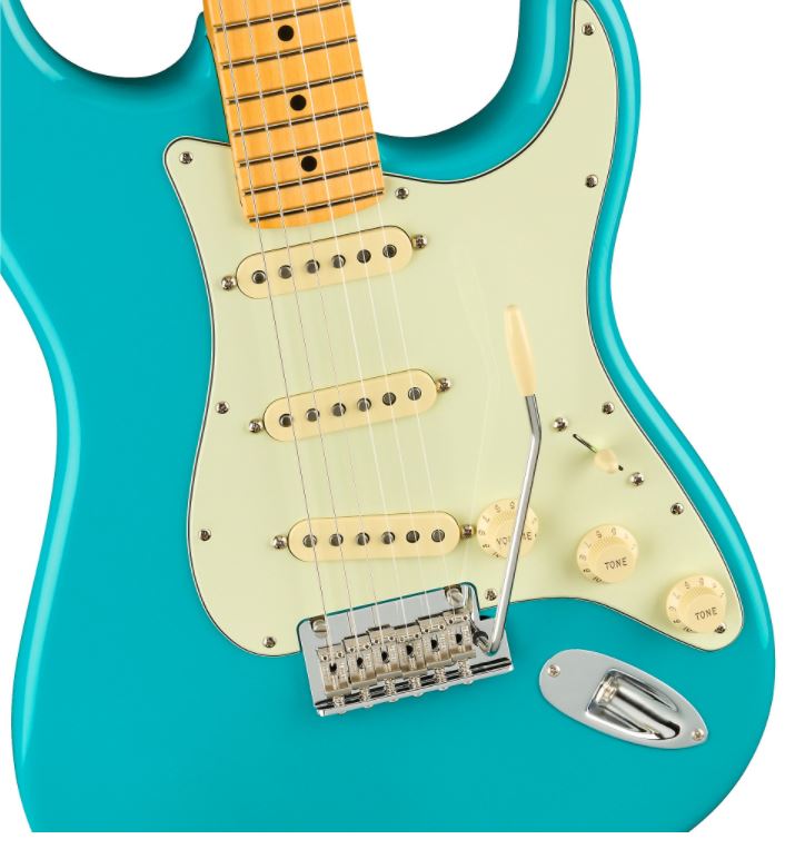 Fender American Pro II Stratocaster MN Miami Blue with Case 2