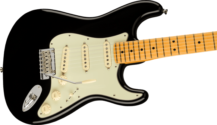 Fender American Professional II Stratocaster with Case (Maple/Black) 7