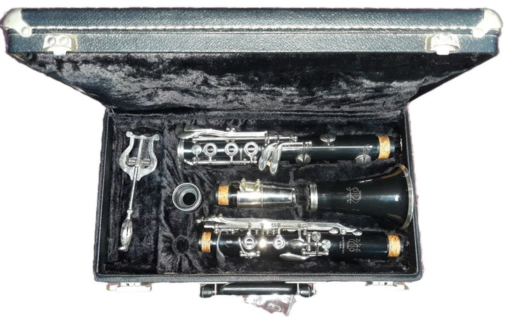 Used Vito 7214 Bb ABS Resin Clarinet - With Hardshell Case and Mouthpiece