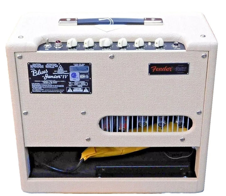 Fender 'Limited Edition' FSR Blues Jr. IV Guitar Amplifier - Blonde 4