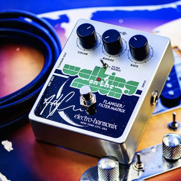 Electro-Harmonix Andy Summers Walking on the Moon Flanger/Filter Matrix Pedal