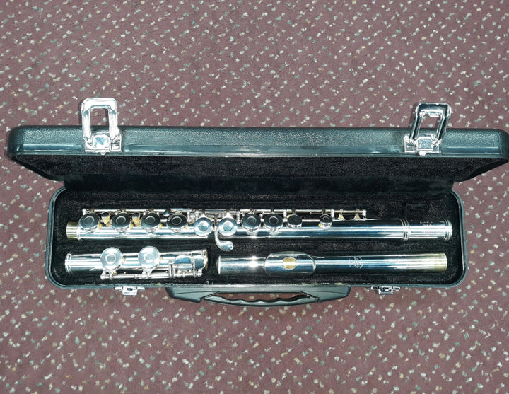 Used Gemeinhardt Model 2SP Student C-Flute - With Case