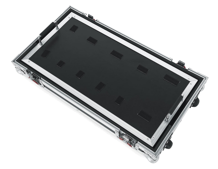 Gator G-Tour Guitar Pedal Board - Large With Wheels 5