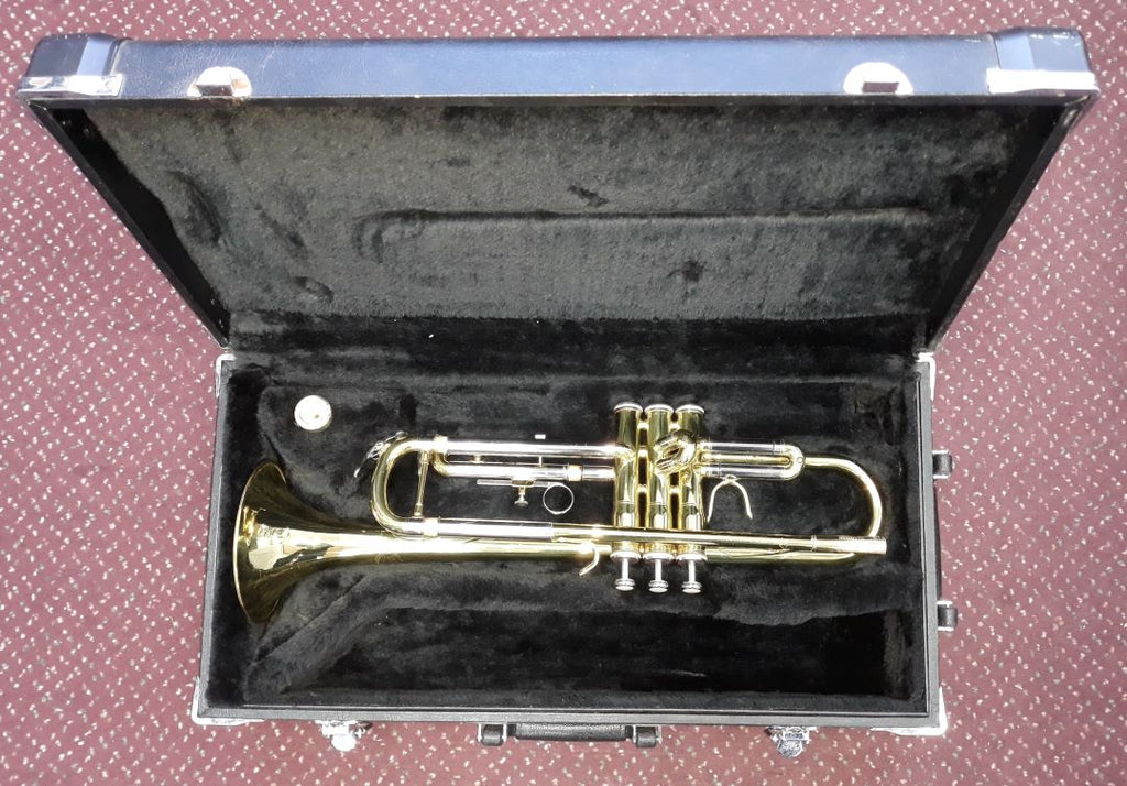 Used Jupiter JTR-600 Bb Brass Trumpet - With Hardshell Case and