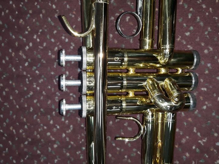 Used Bundy III Bb Brass Trumpet - With Hard Shell Case and Blessing 7C Mouthpiece 8