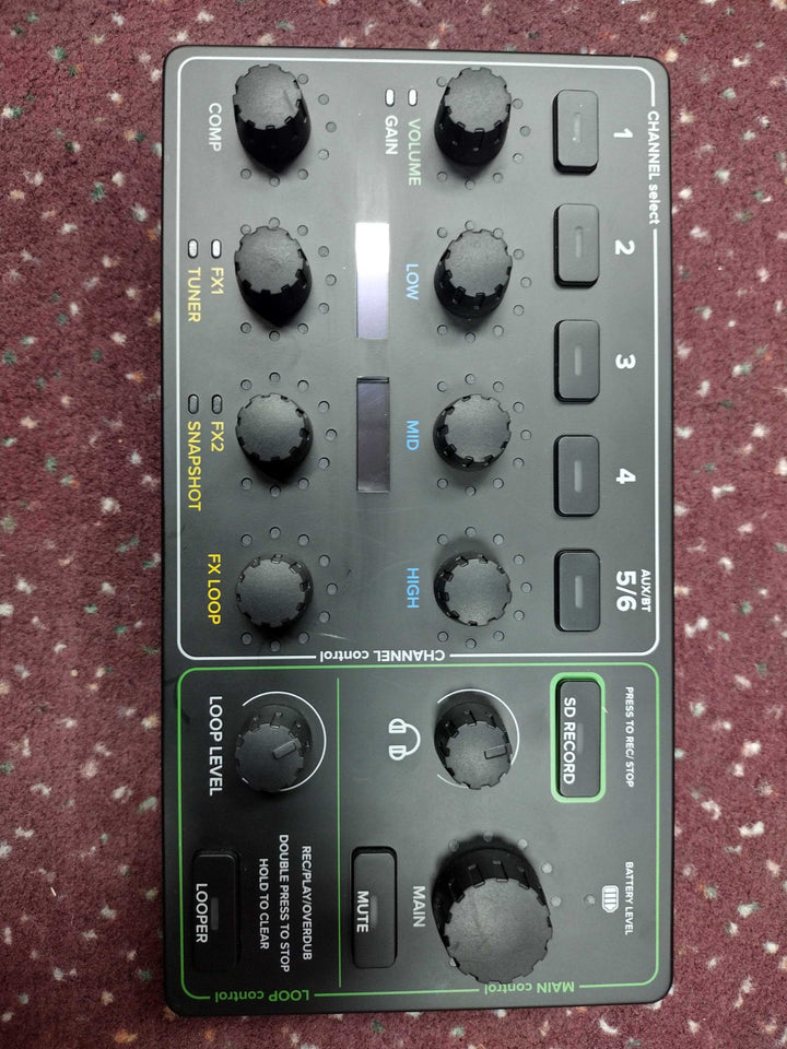 Mackie ShowBox Battery Powered All-In-One Performance Rig - With Breakaway Mix Control (B-Stock)