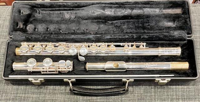 Used Gemeinhardt Entry Level Silver-Plate Flute - With Case and Rod