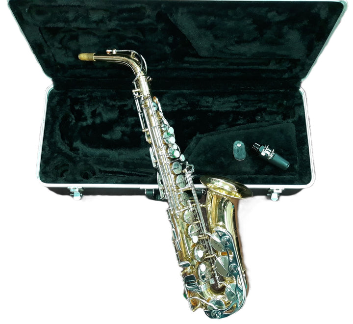 Used Bundy BAS-300 Eb Alto Saxophone - With Case & Mouthpiece