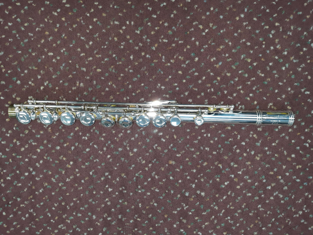 Used Gemeinhardt Model 2SP Student C-Flute - With Case 4