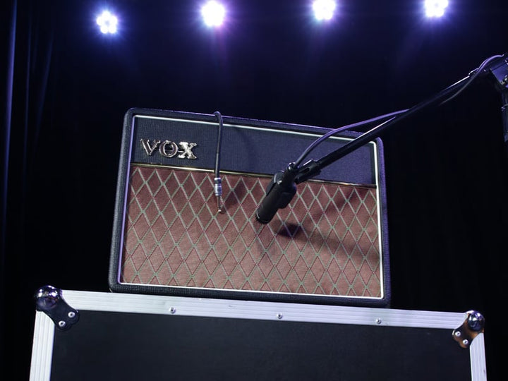 Vox AC10C1 10-Watt 1x10 Tube Combo Guitar Amplifier 3