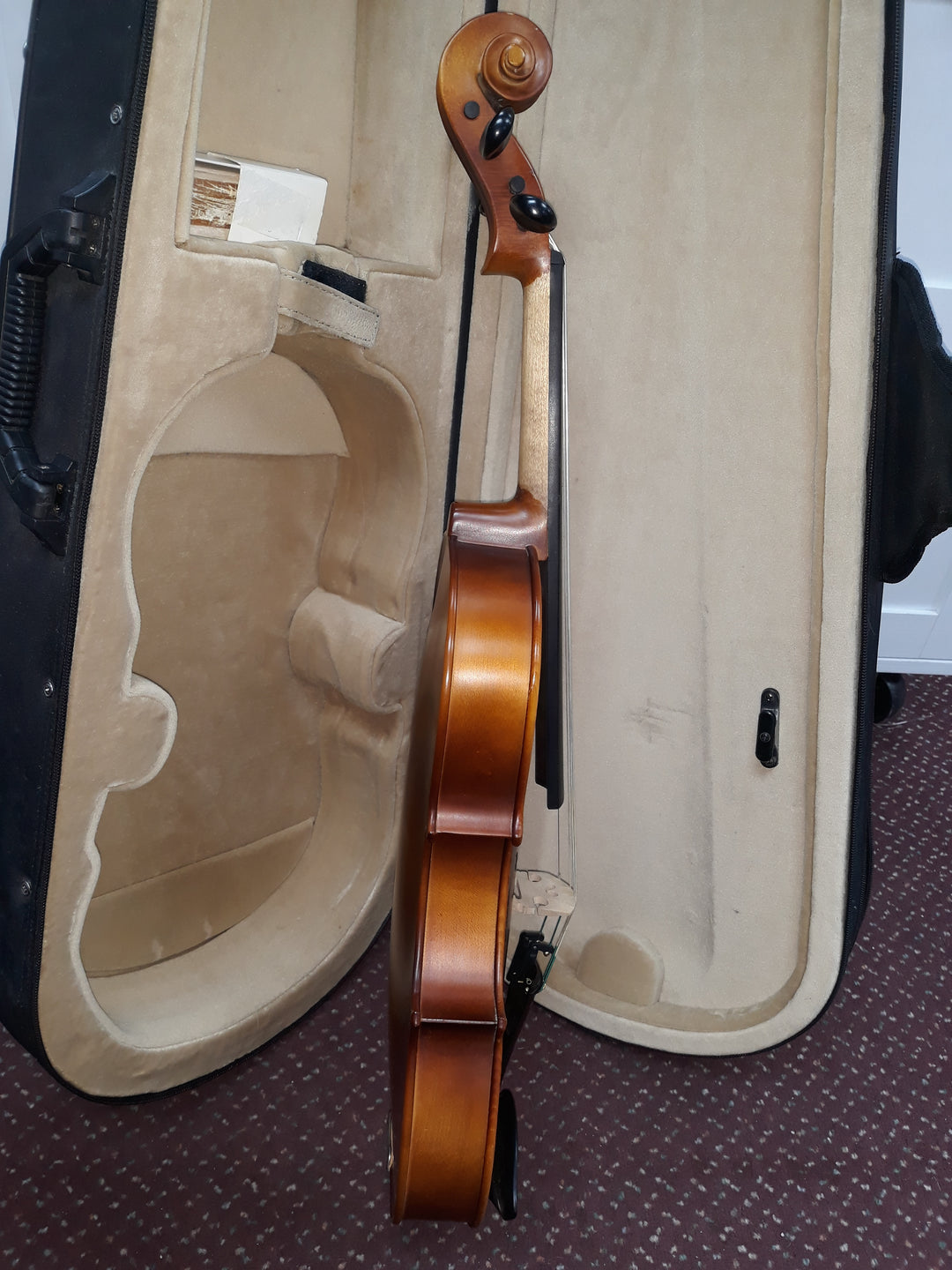 Used Sandner Model 40015 15\" Viola - With Case, Bow and Rosin 3