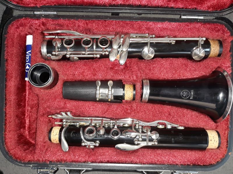 Used Yamaha YCL-24II Bb Resonite Clarinet - With Original Case and Mouthpiece
